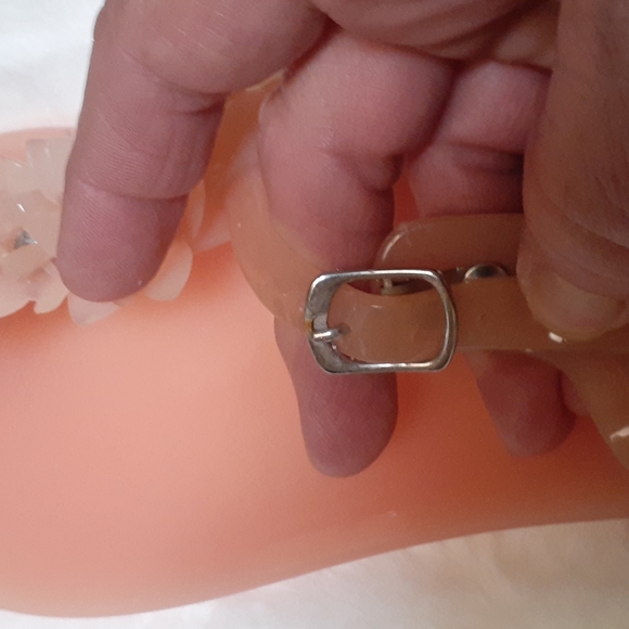 Sandals - Picture 7 of 7